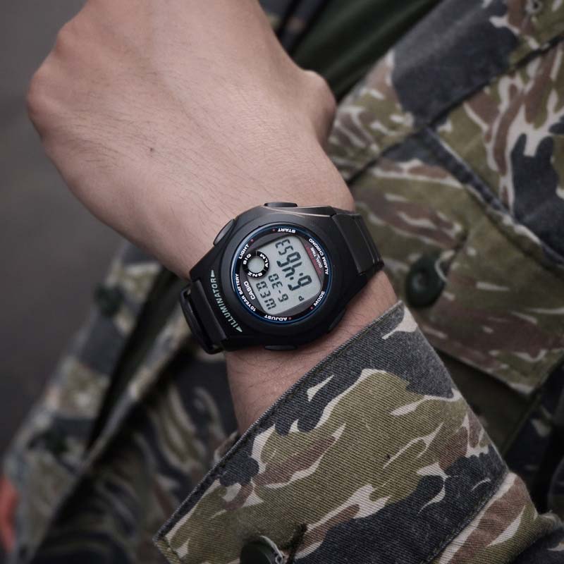 CASIO F-200W-1A