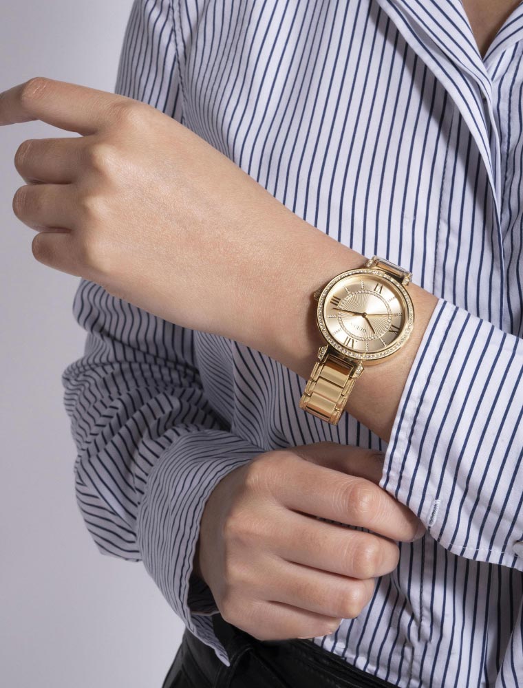 GUESS LADIES GW0588L1