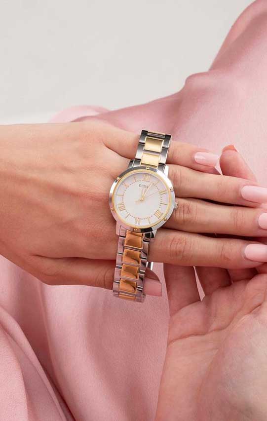 GUESS LADIES GW0404L2