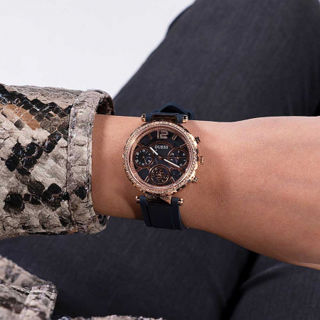 GUESS LADIES GW0484L2